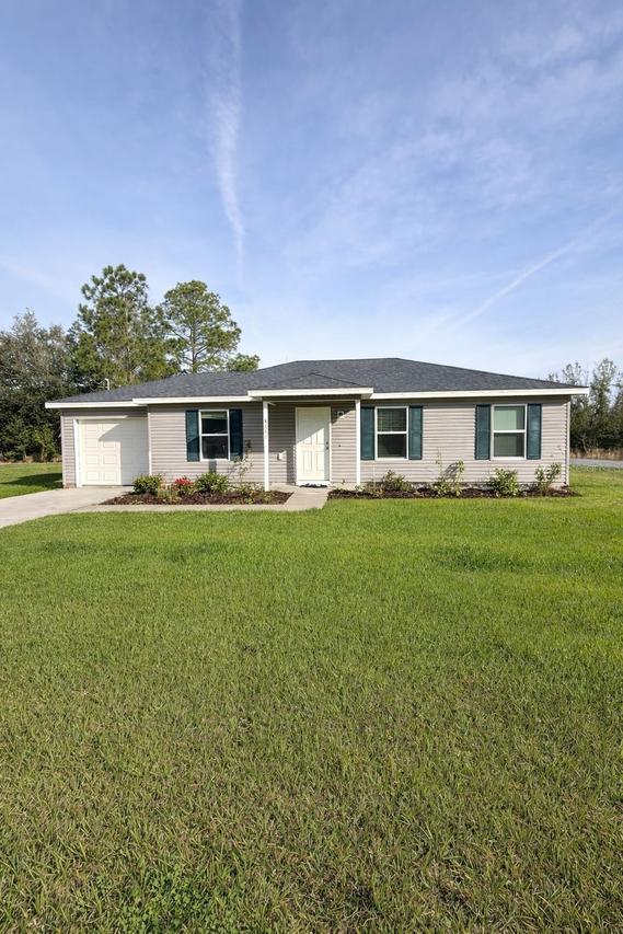 5711 NW 4th St., Ocala, FL 34482