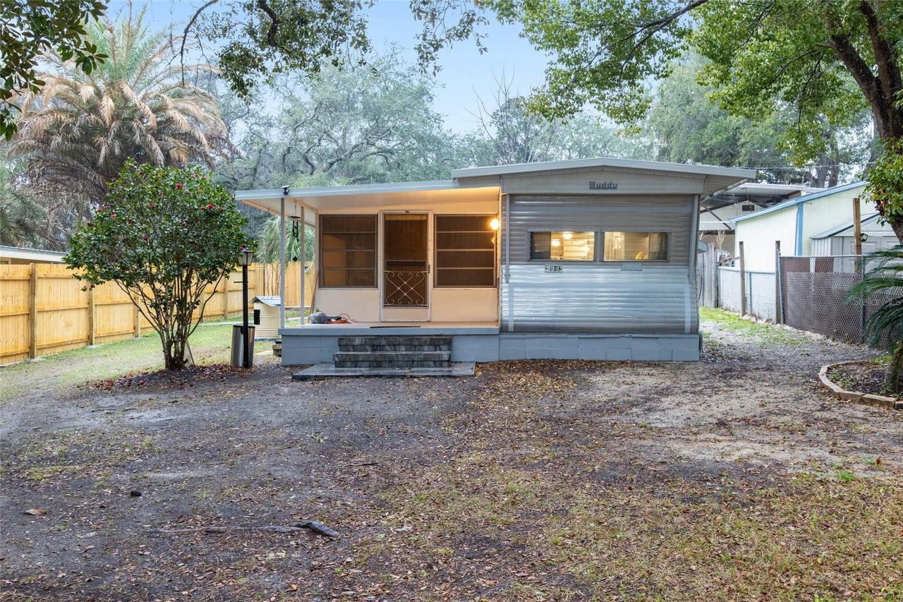 2142 SE 185th Ter., Silver Springs, FL 34488