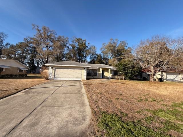 6215 SE 125th Pl., Belleview, FL 34420