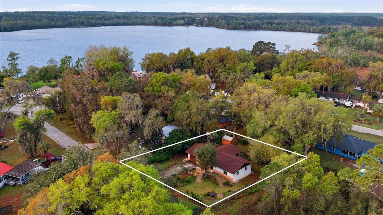 1912 SE 169th Ct., Silver Springs, FL 34488