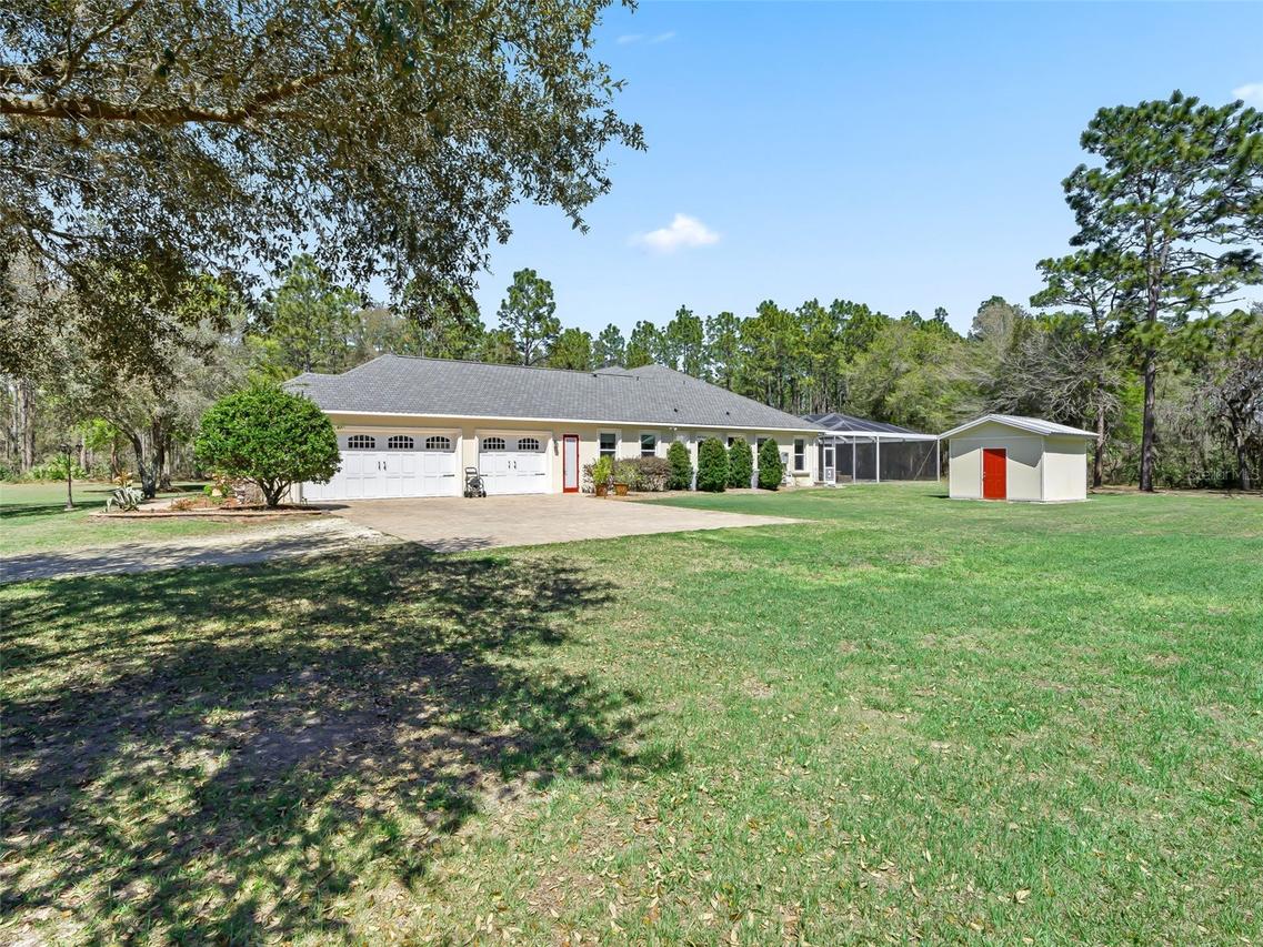 11370 SE 12th Ln., Morriston, FL 32668