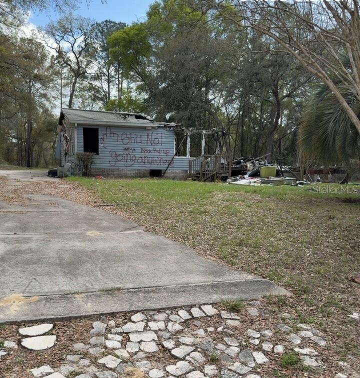 16830 SE 1st St., Silver Springs, FL 34488