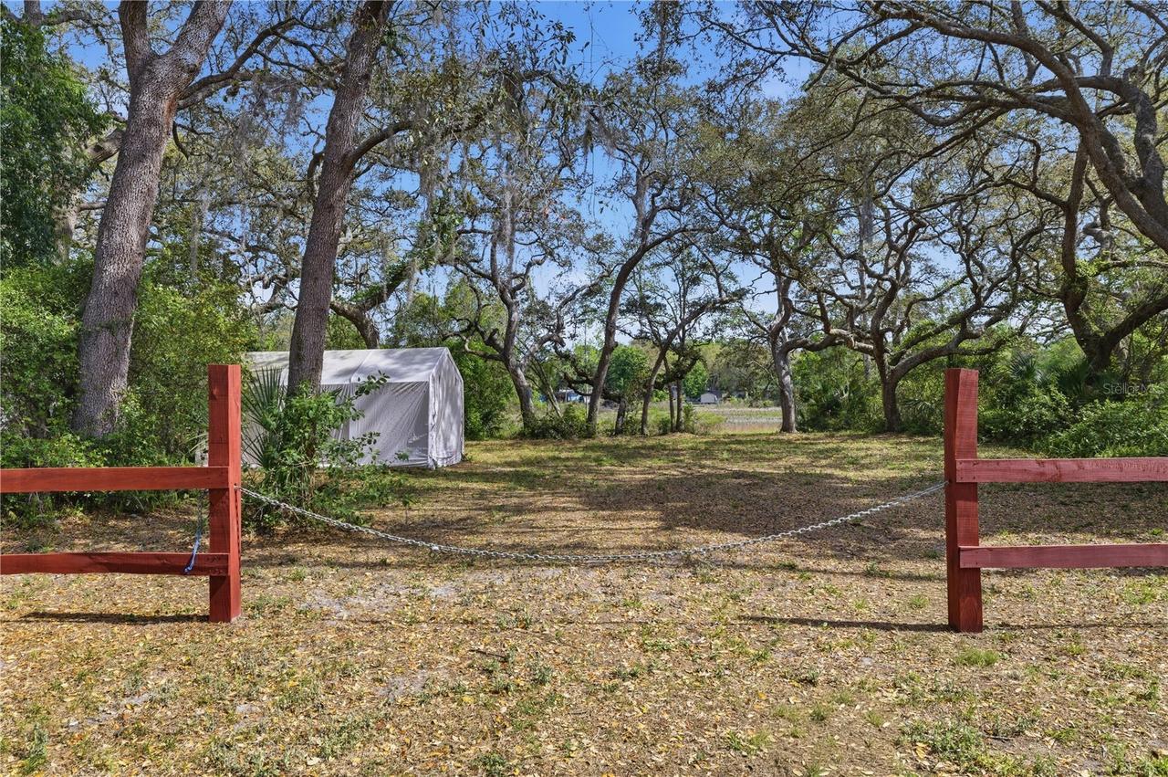 17195 SE 70th St., Ocklawaha, FL 32179