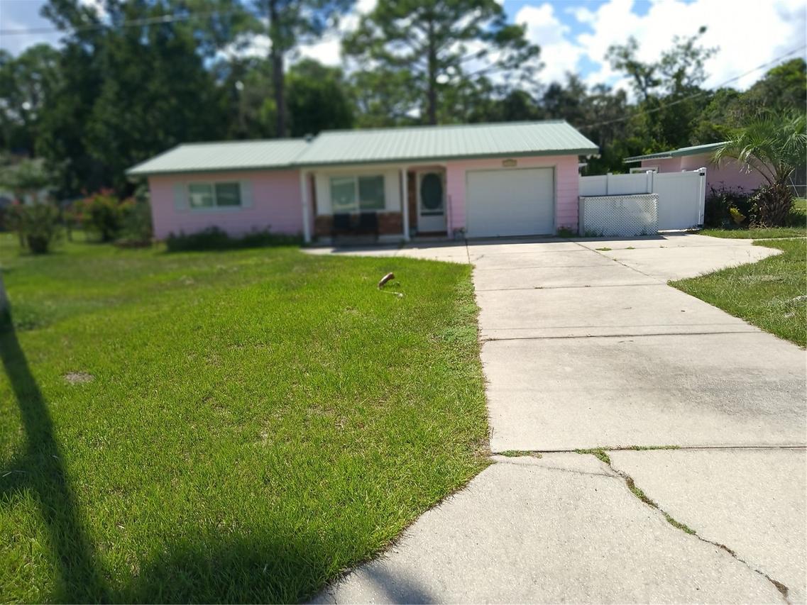 12370 SE 138 Ave., Ocklawaha, FL 32179