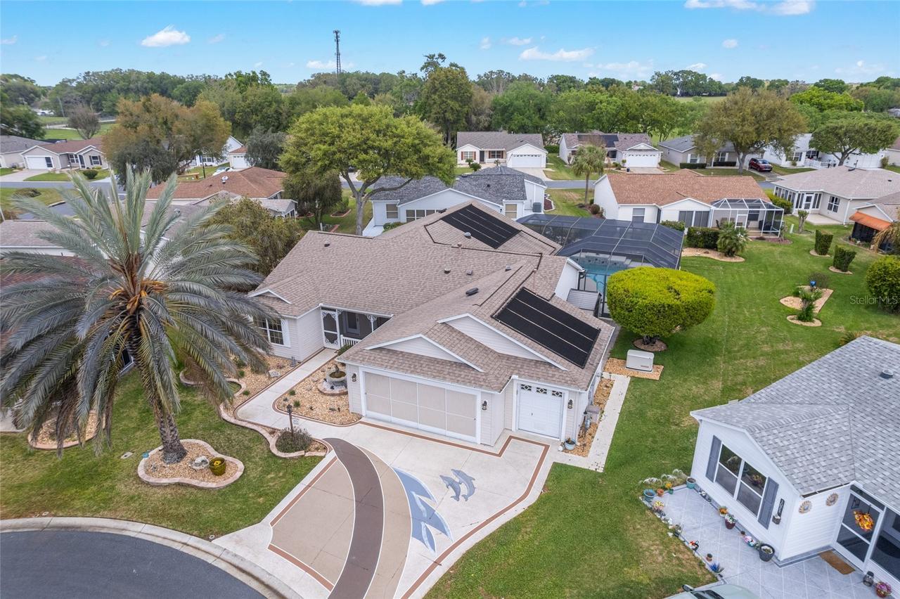 1075 Napier Ct., The Villages, FL 32162