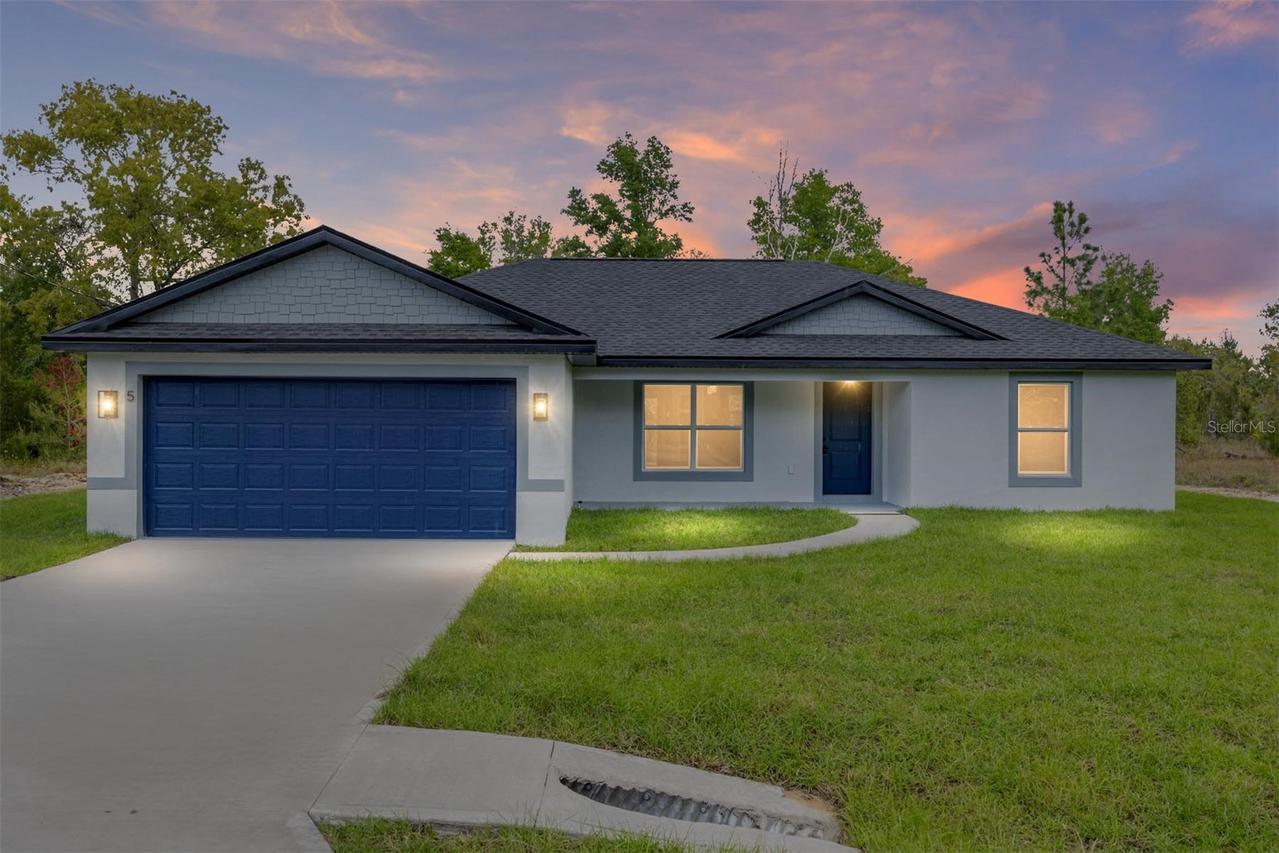 5 Malauka Loop Track, Ocklawaha, FL 32179