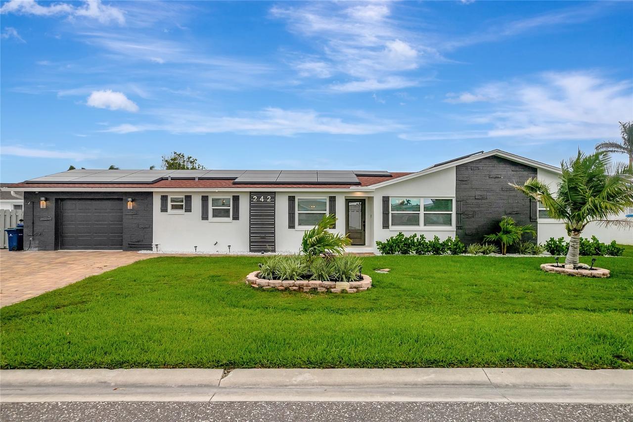 242 176th Ave., Redington Shores, FL 33708