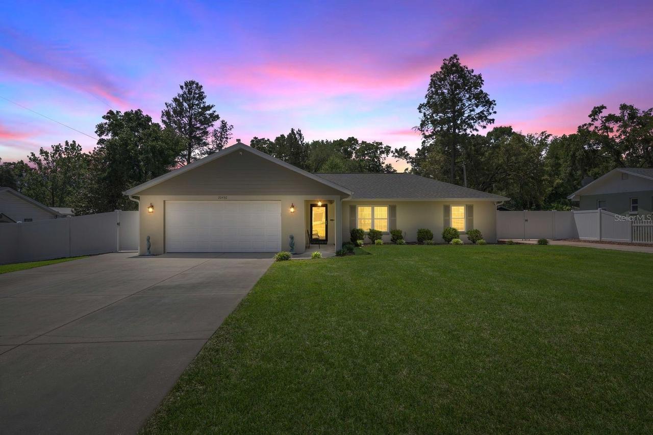 20430 SW 80th Place Rd., Dunnellon, FL 34431