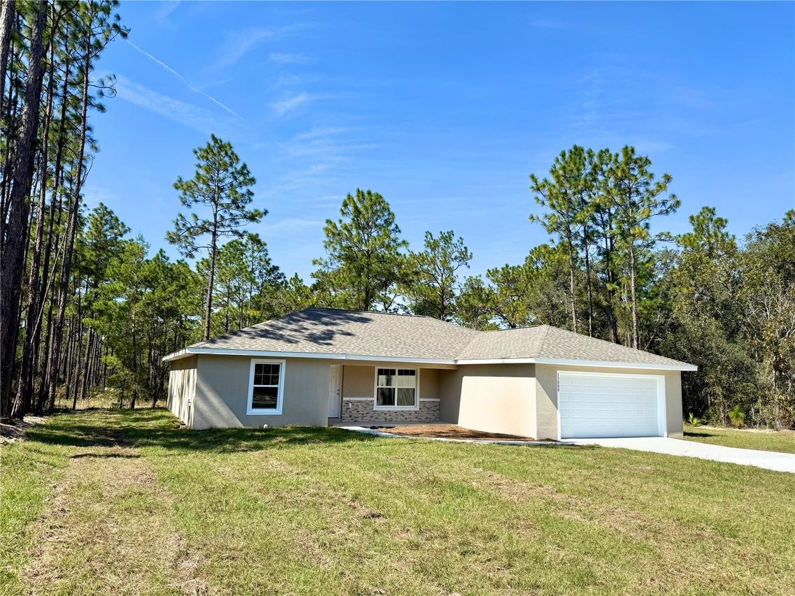 1540 E Artesian Ln., Dunnellon, FL 34434