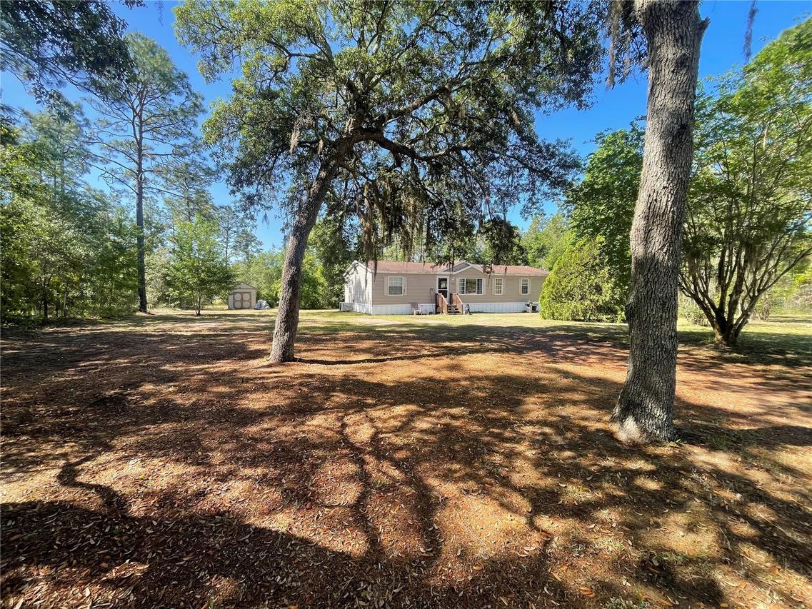 14050 SE 20 St., Morriston, FL 32668