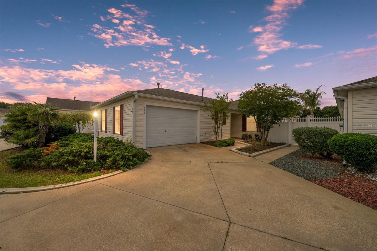8932 SE 168th Sedgwick Pl., The Villages, FL 32162