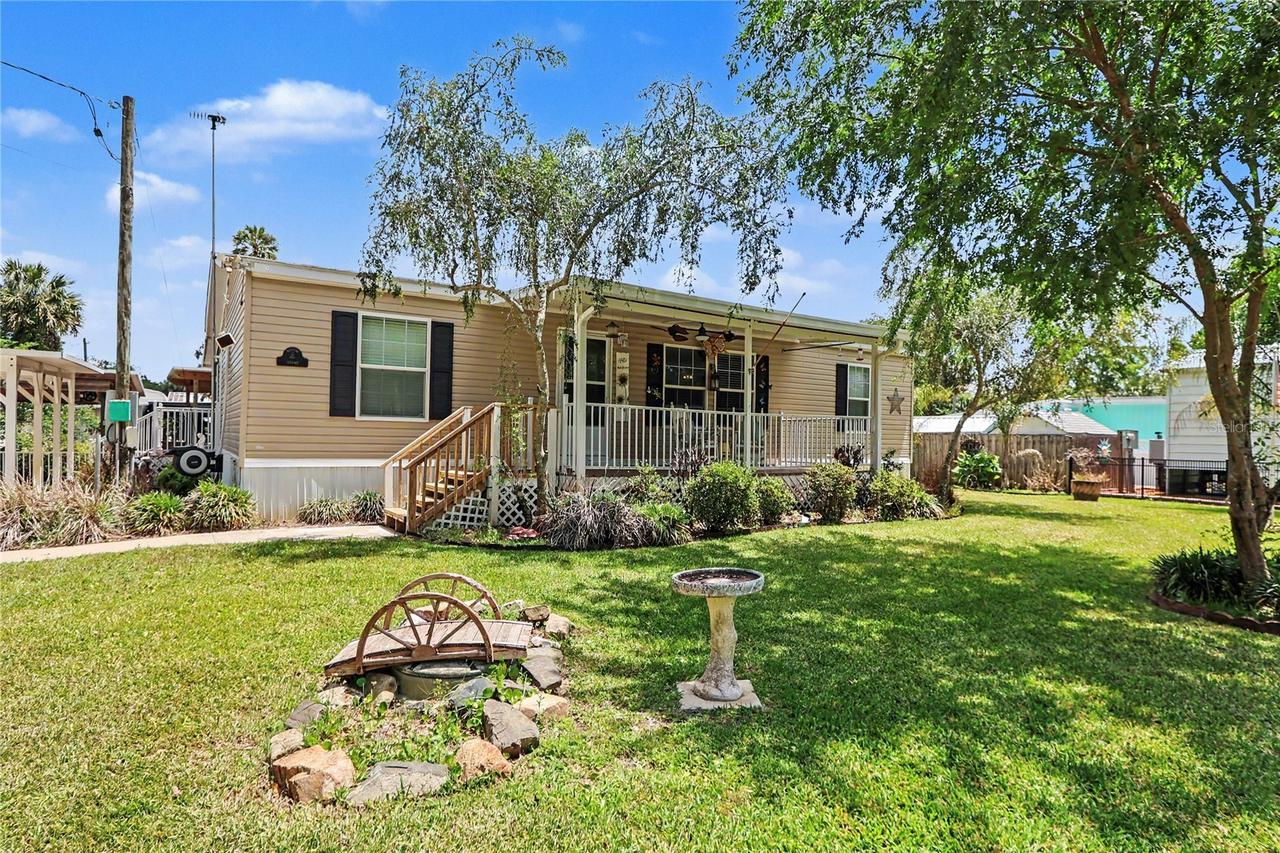 56348 Maple Rd., Astor, FL 32102