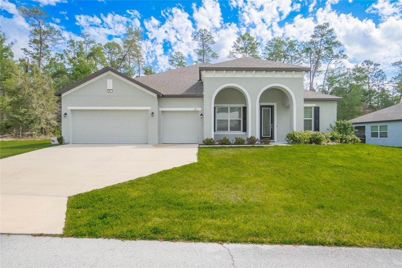 69 Grass St., Homosassa, FL 34446