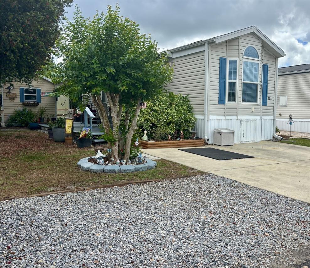 3255 NE 104th Ave., Silver Springs, FL 34488