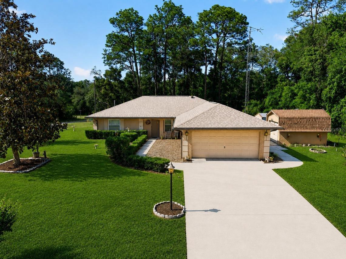 10936 N Airway Loop, Citrus Springs, FL 34434