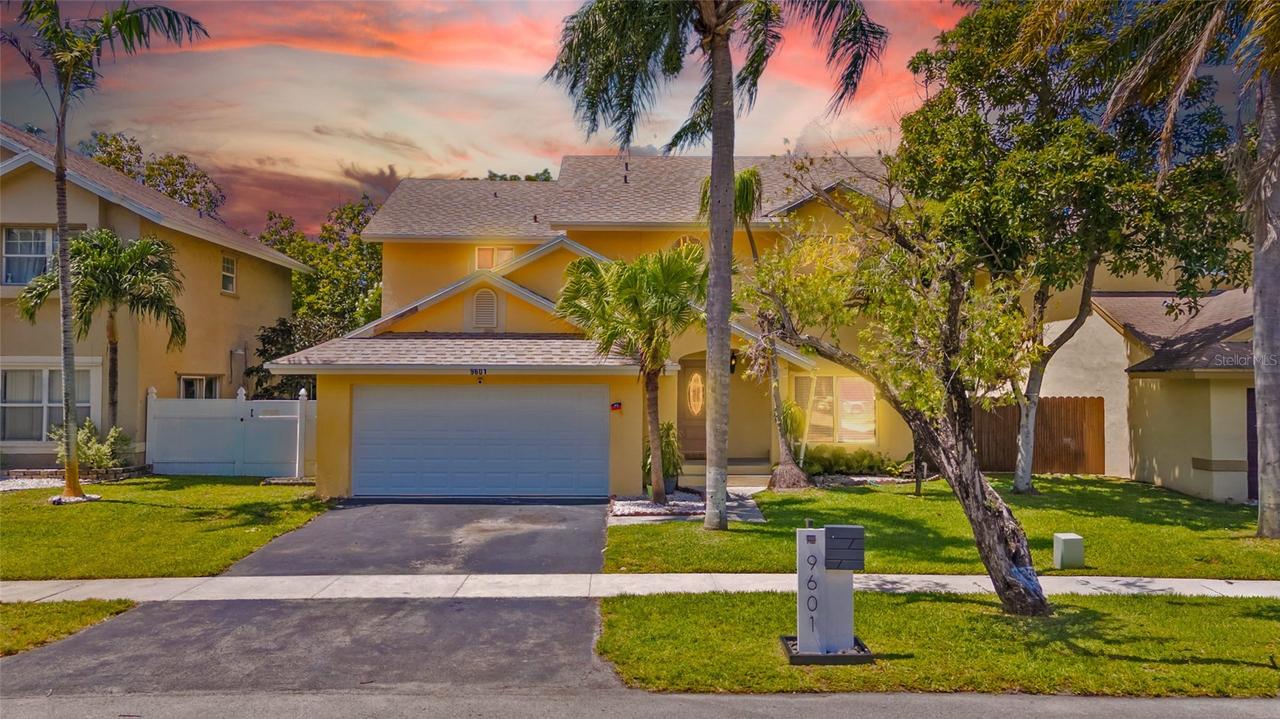 9601 SW 9th Ct., Pembroke Pines, FL 33025