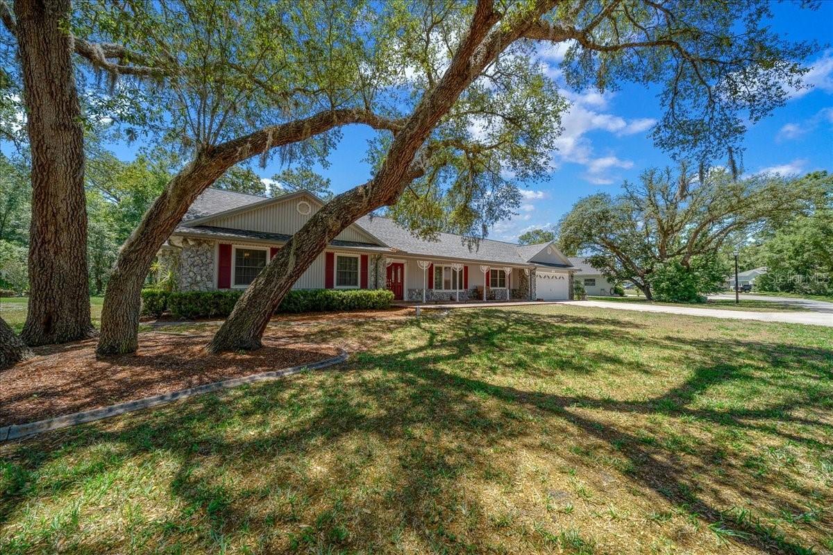 11 Sycamore Ct., Homosassa, FL 34446
