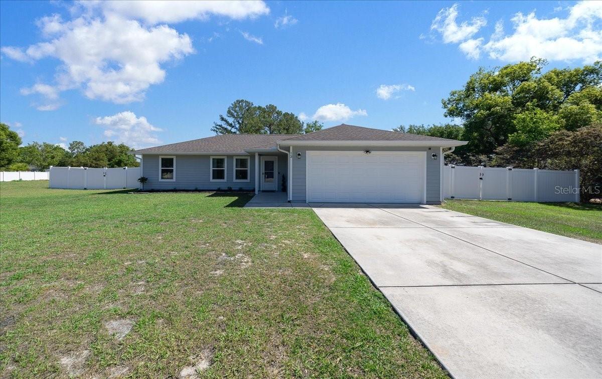 13 Teak Loop Pl., Ocala, FL 34472