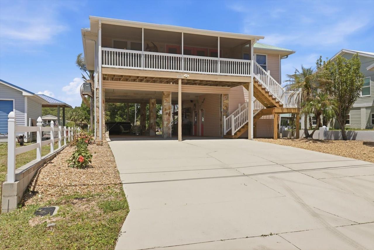 2882 N Comanche Point, Crystal River, FL 34429