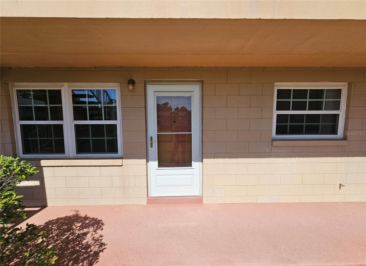 1100 E Caroline St. #123, Tavares, FL 32778