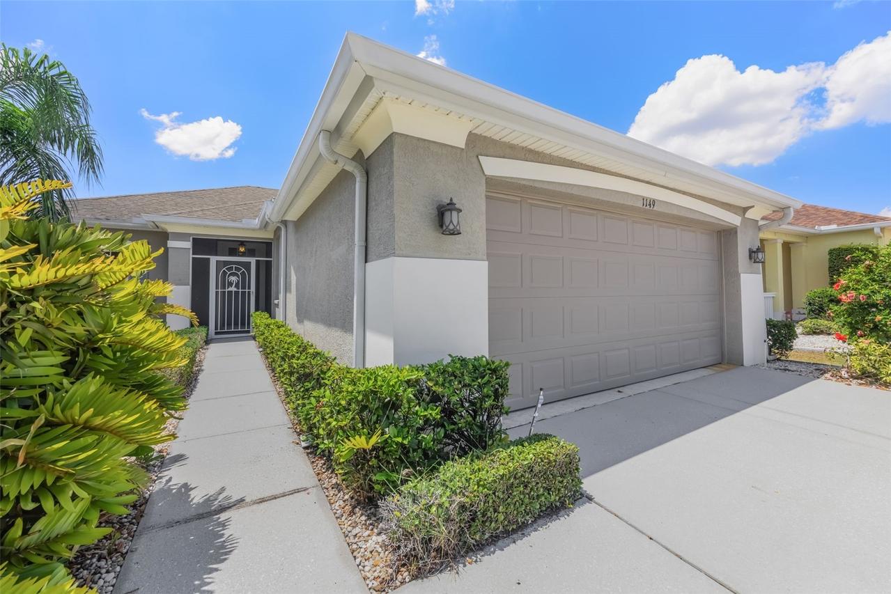 1149 Emerald Dunes Dr., Sun City Center, FL 33573