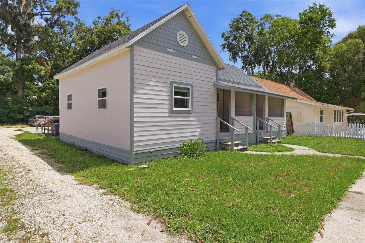 20707 Walnut St., Dunnellon, FL 34431