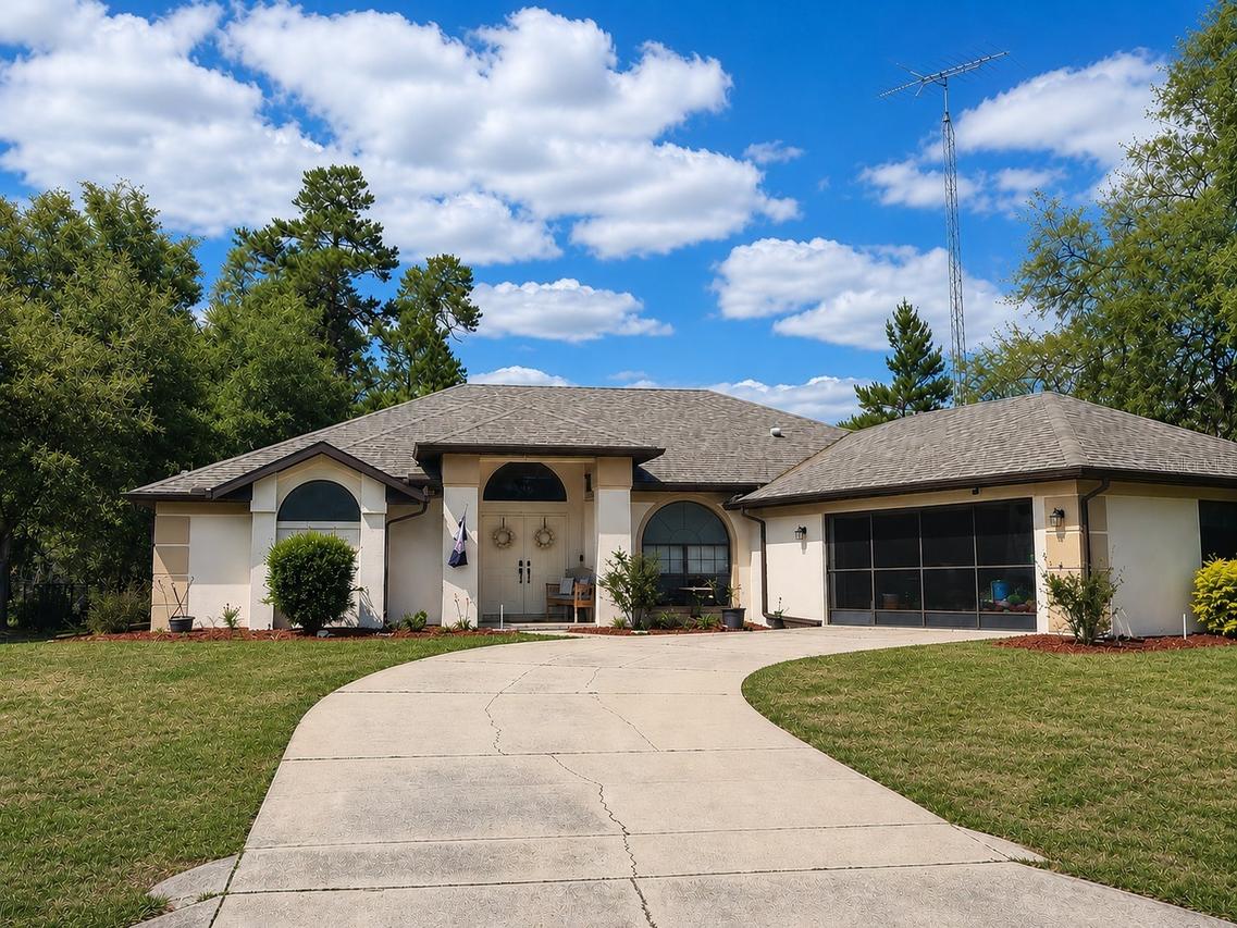 27 Grass St., Homosassa, FL 34446