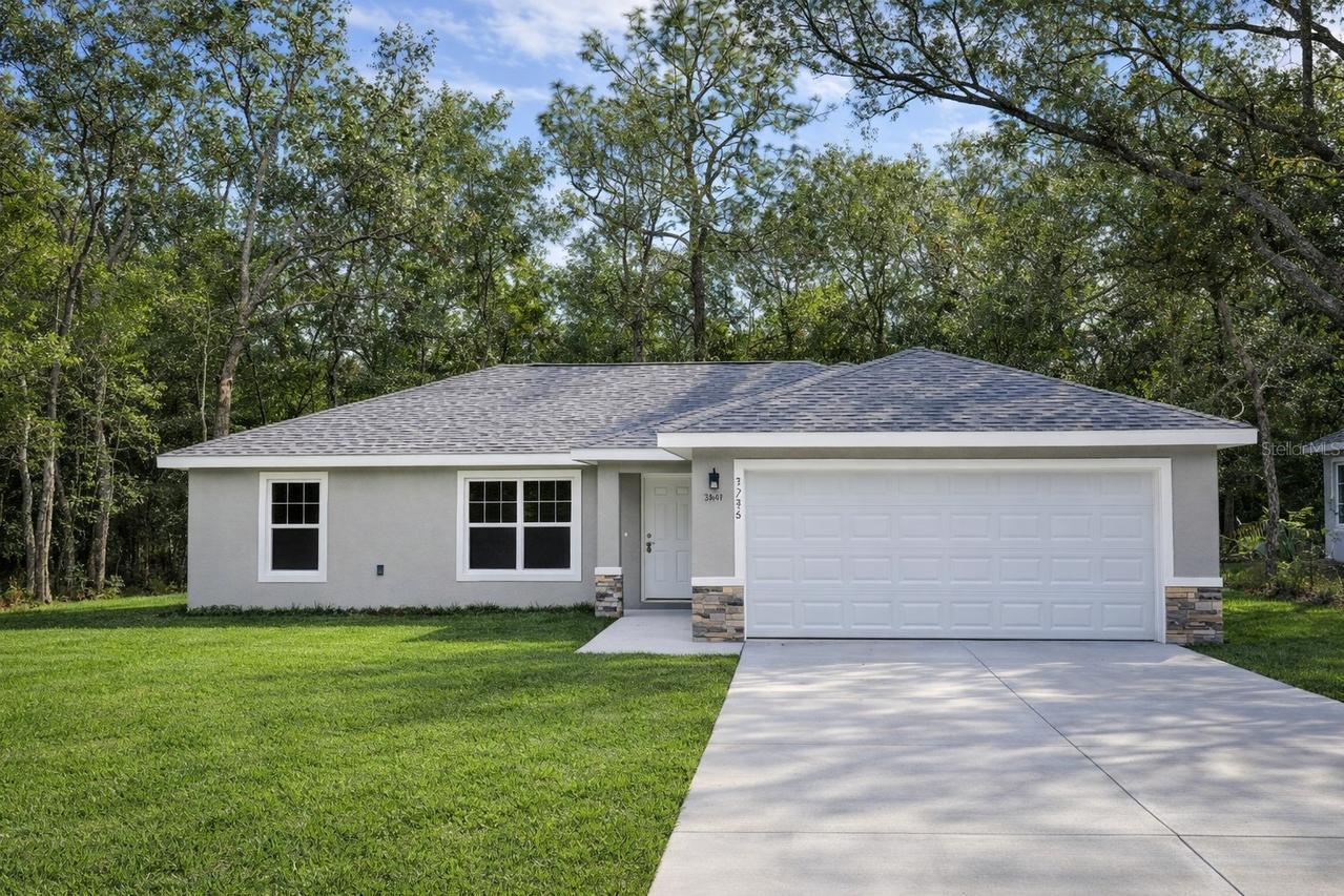 1736 W Hall Pl., Citrus Springs, FL 34434
