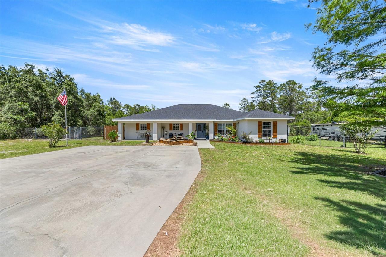 495 Fisher Rd., Ocklawaha, FL 32179