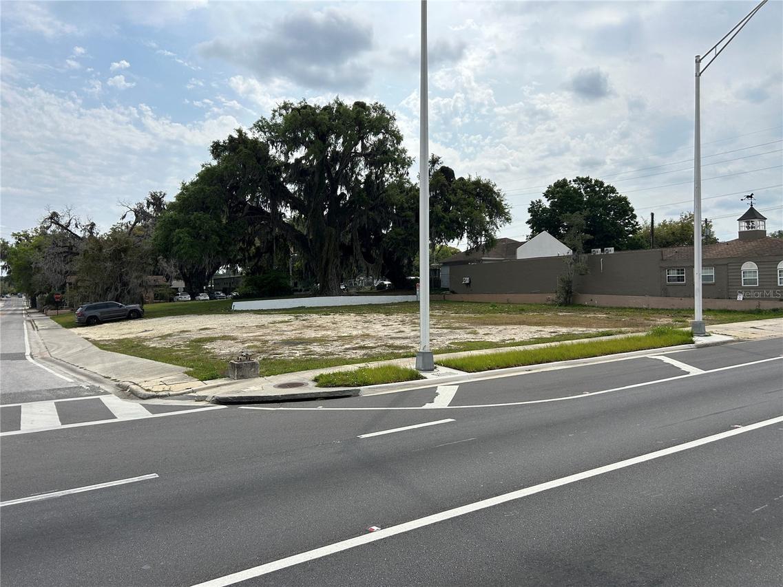 207 S Pine Ave., Ocala, FL 34471