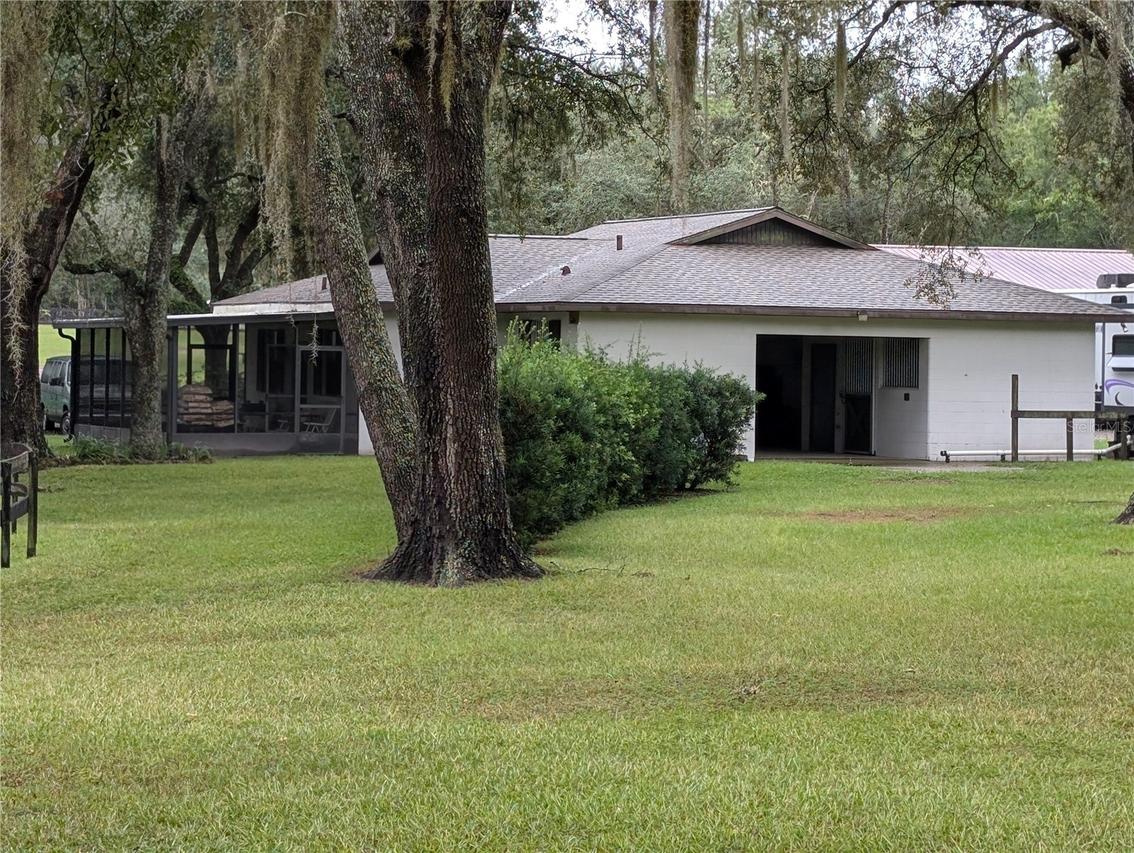 10871 SE County Road 326, Morriston, FL 32668