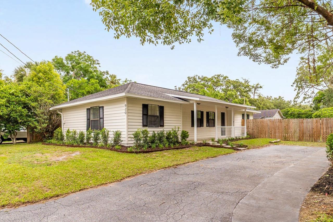 920 SE 2nd St., Ocala, FL 34471
