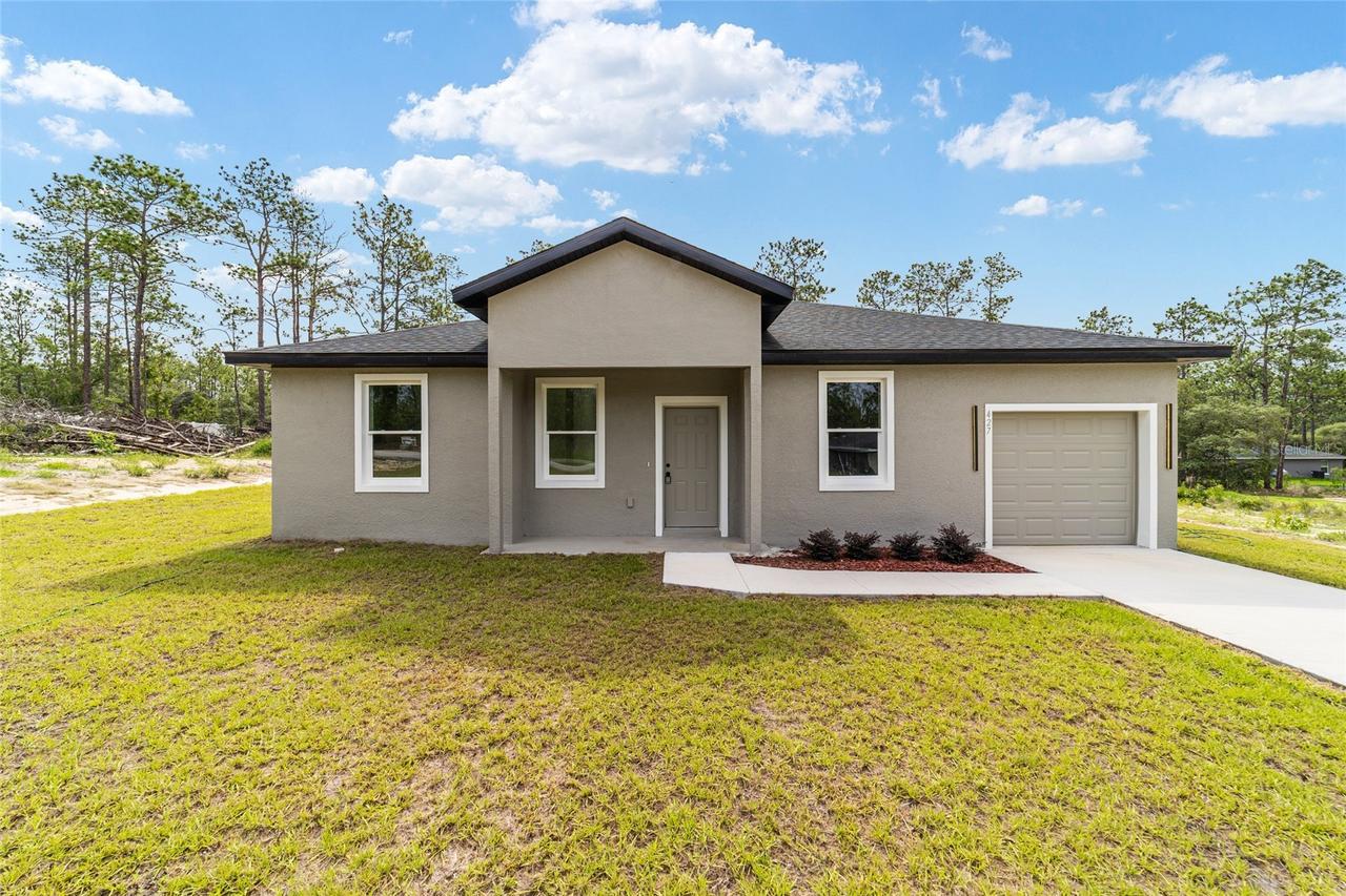 427 SW Alvarez Rd., Dunnellon, FL 34431