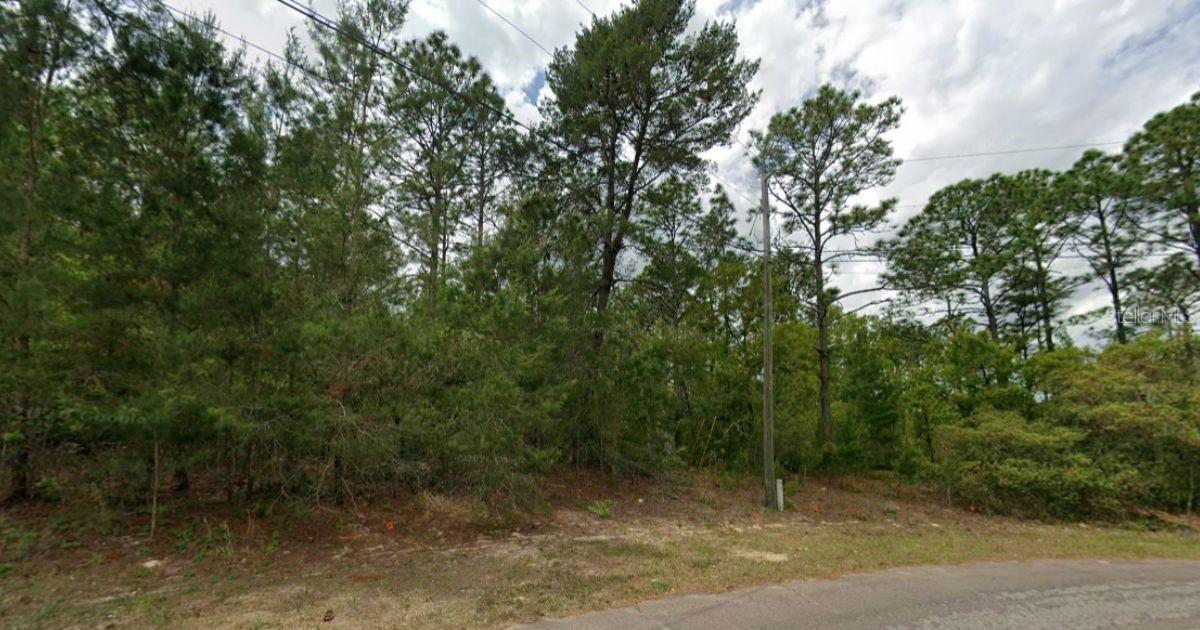 7792 N Ibsen Dr., Dunnellon, FL 34433