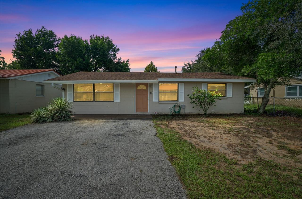 1300 Sherman Ave., Tavares, FL 32778
