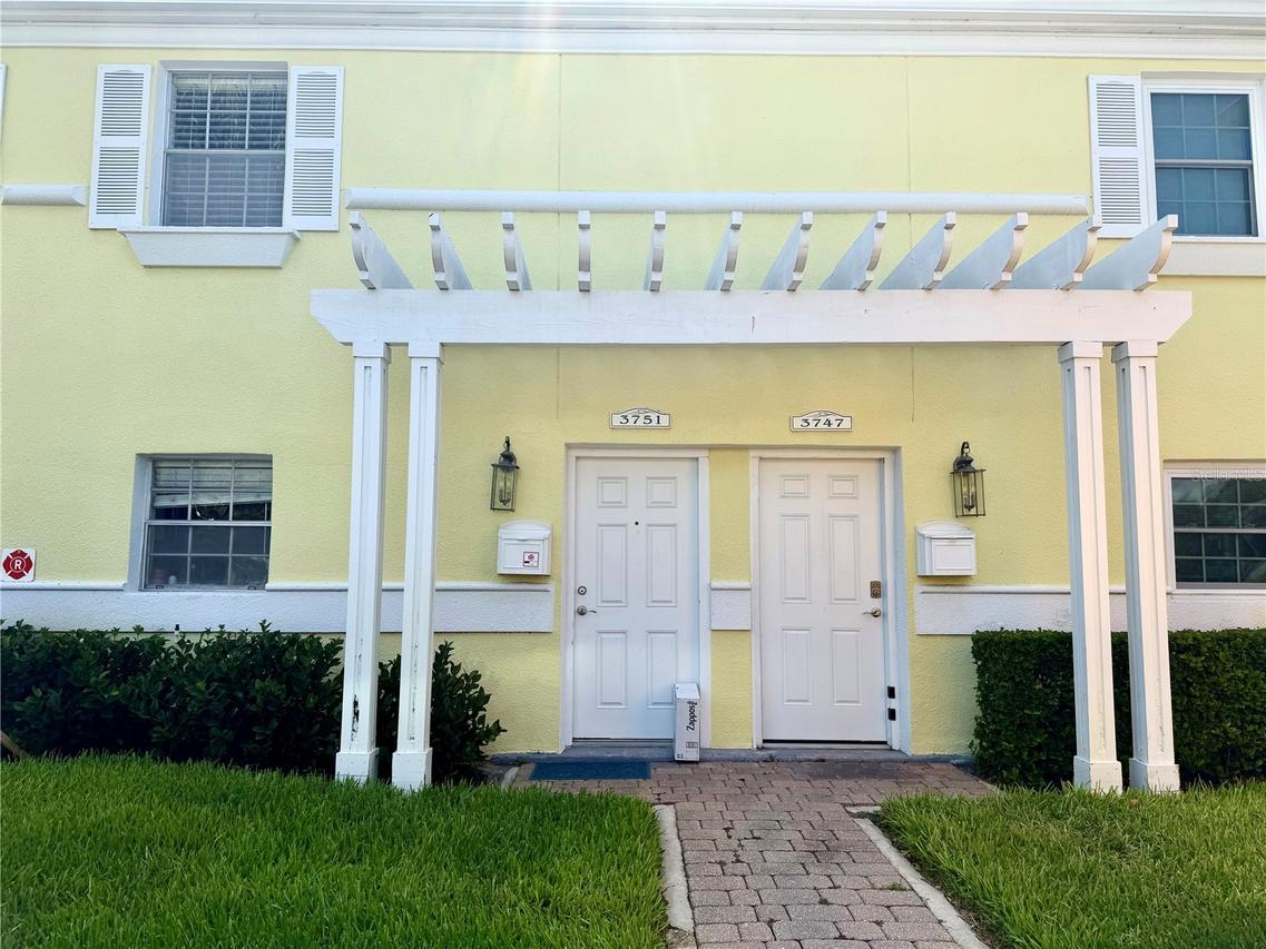 3751 Pompano Dr., St Petersburg, FL 33705