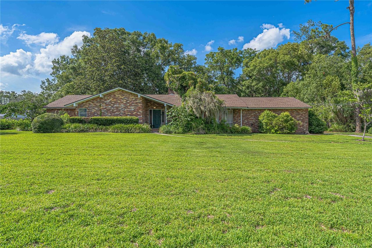 2137 SE 11th St., Ocala, FL 34471