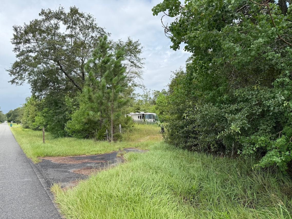 978 Joiner Rd., Chipley, FL 32428