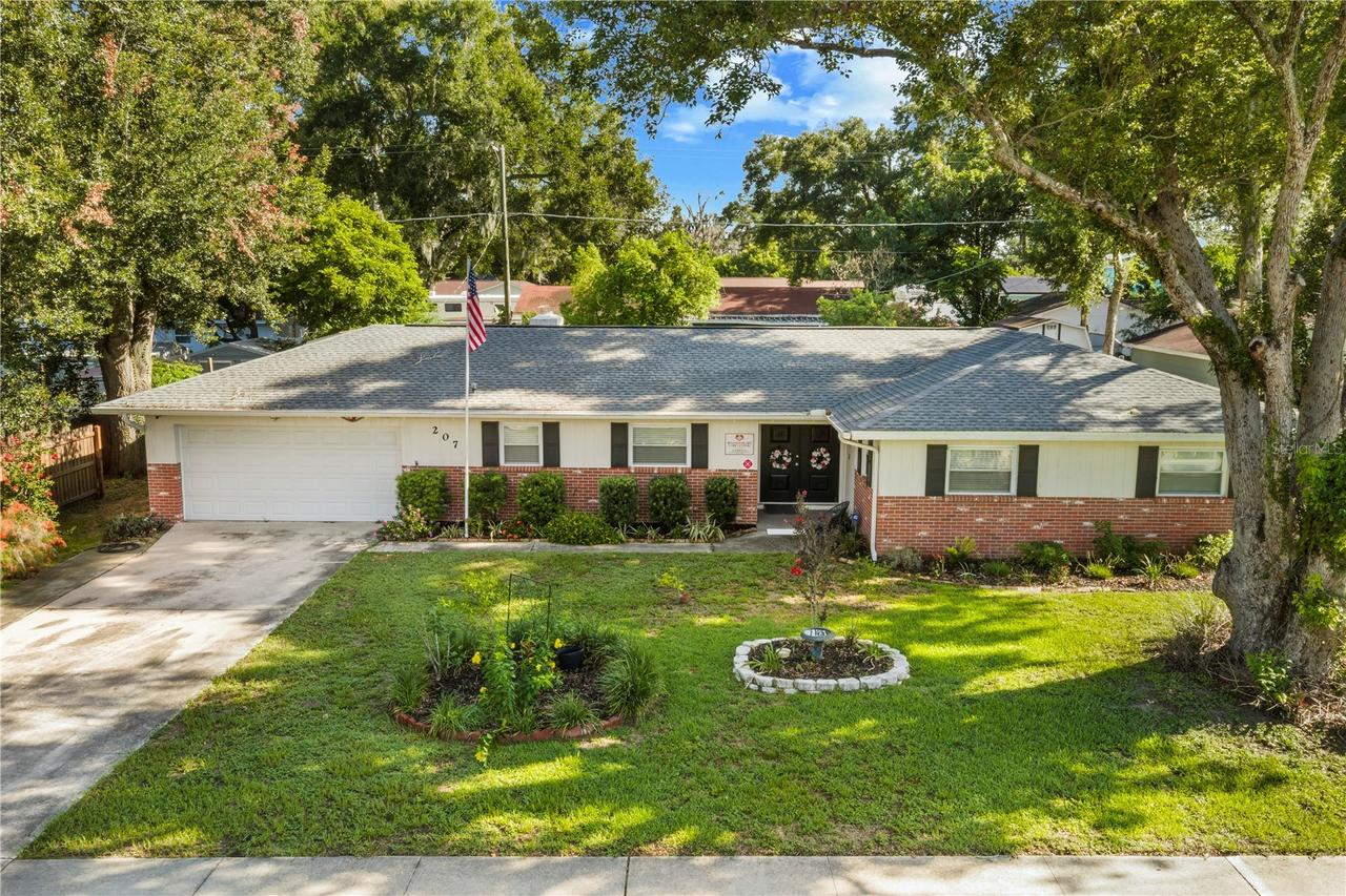 207 W Wheeler Rd., Seffner, FL 33584