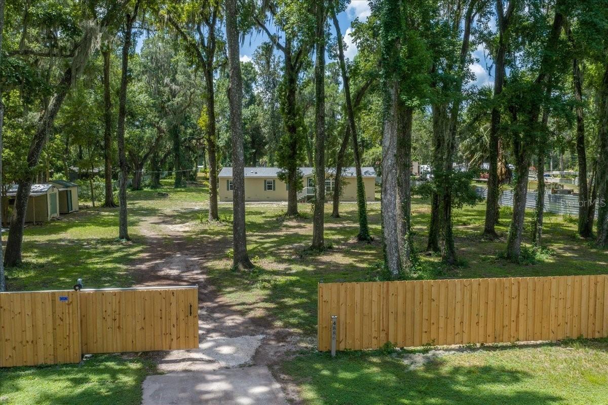 4886 E Highway 316, Citra, FL 32113