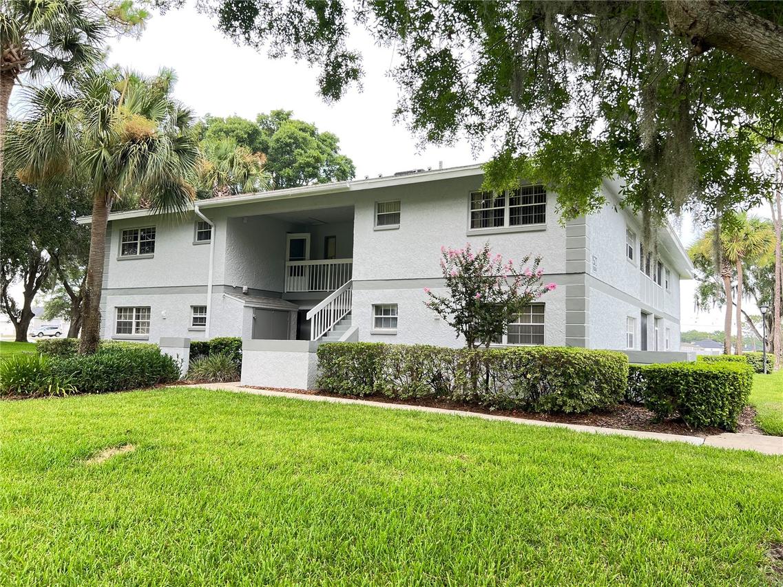 572 SE Fairways Ln. #N204, Ocala, FL 34472