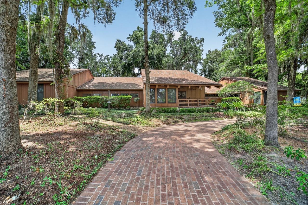 2411 SE 15th St., Ocala, FL 34471