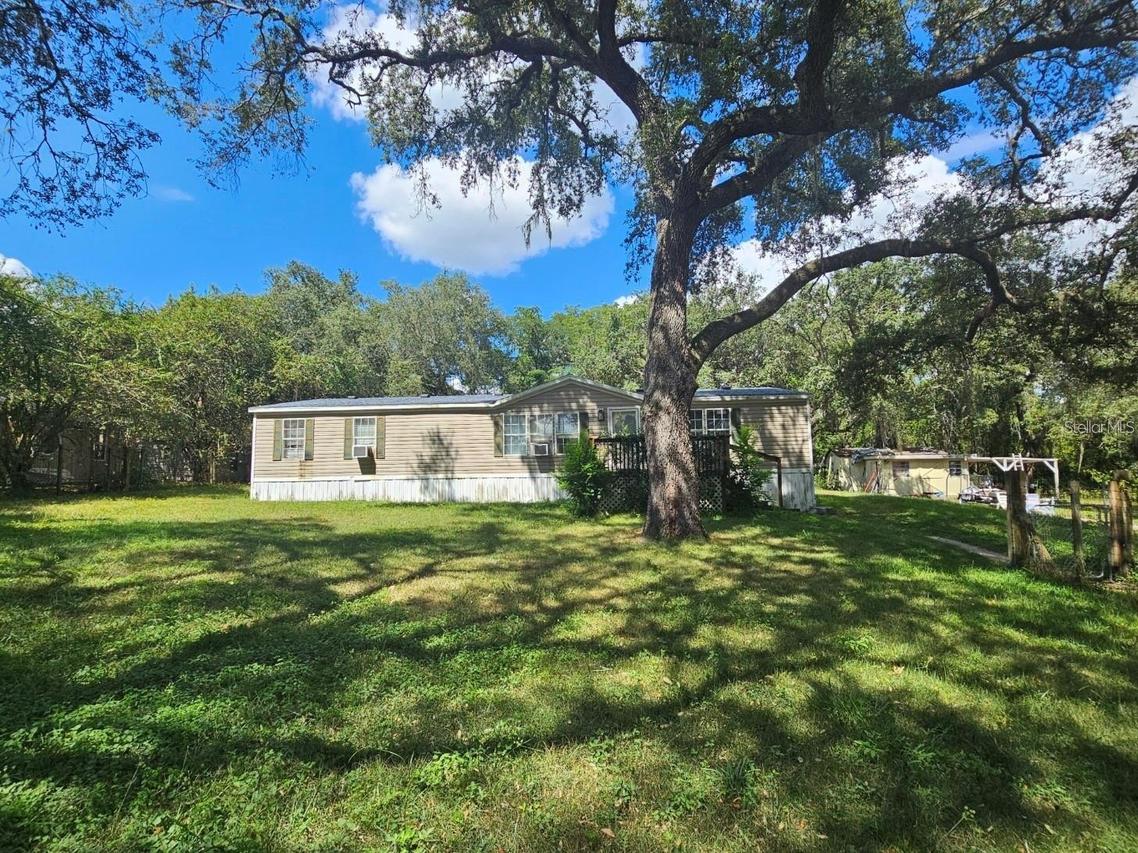 18111 SE 24th St., Silver Springs, FL 34488