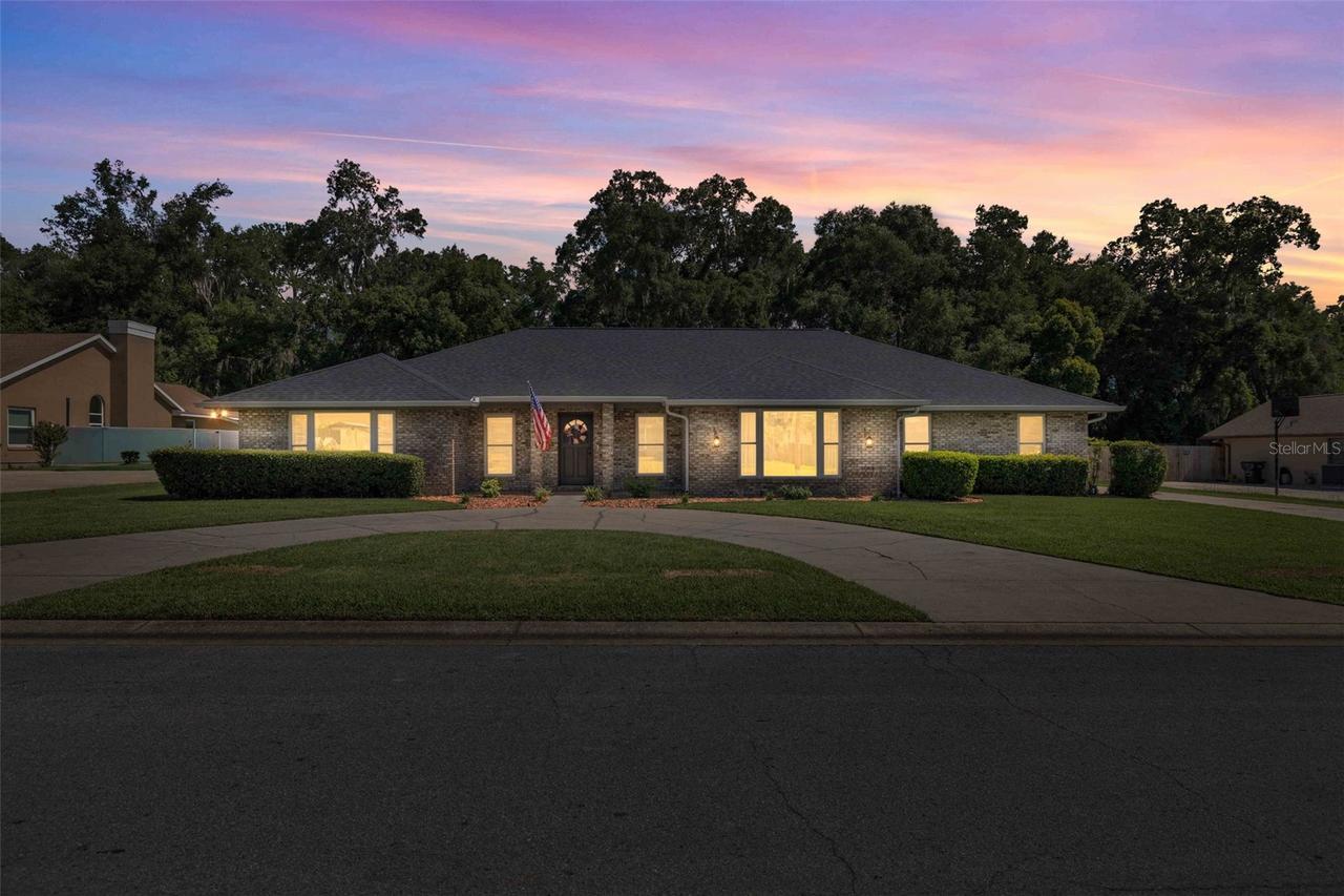 2611 SE 27 St., Ocala, FL 34471