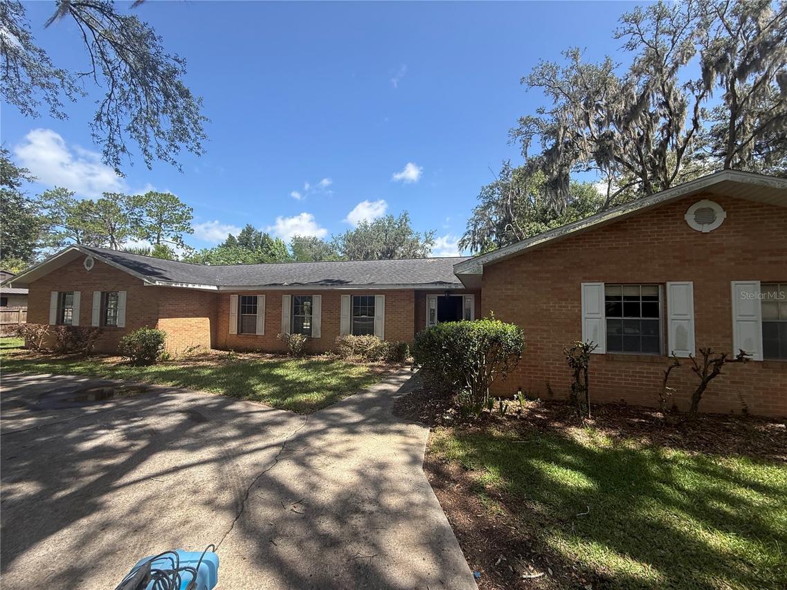 4025 SE 17th St., Ocala, FL 34471