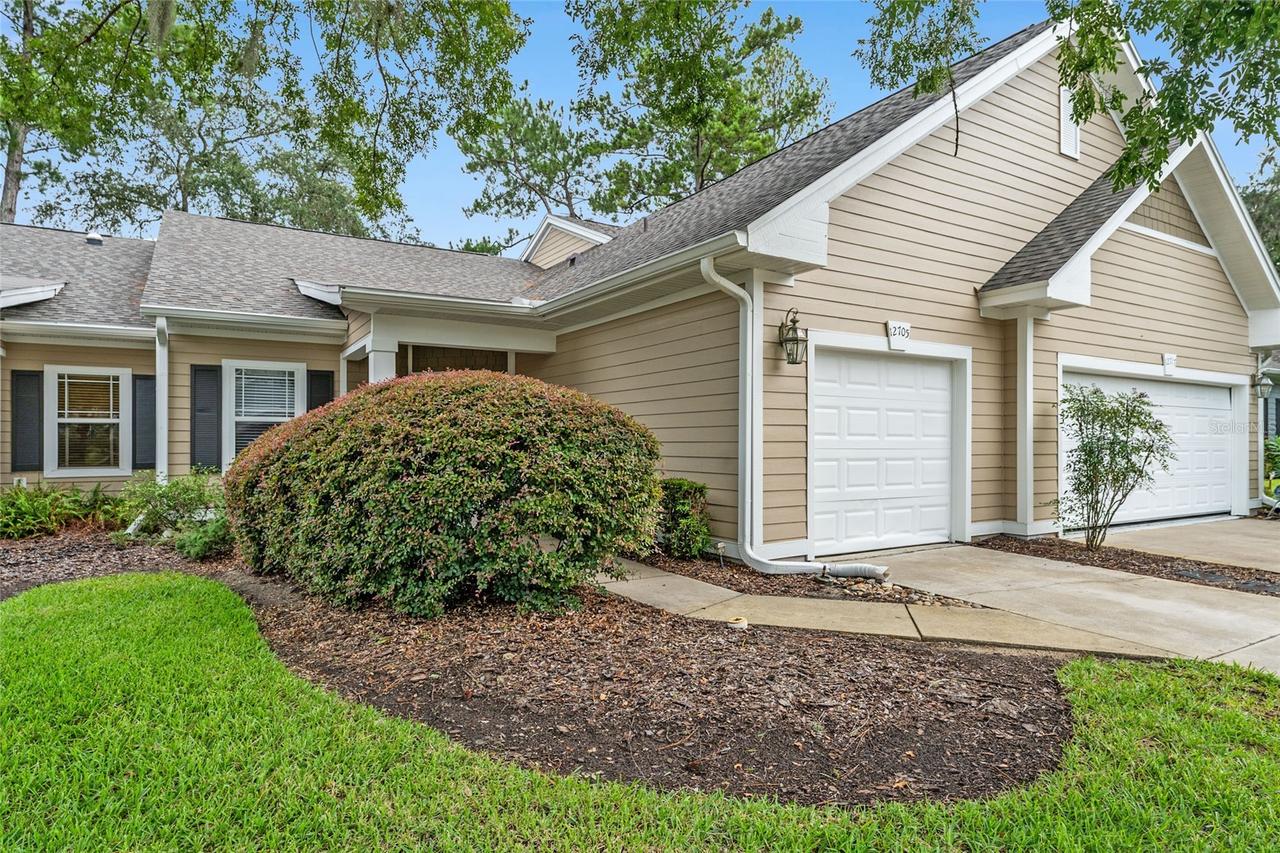 12705 NW 11th Pl., Newberry, FL 32669
