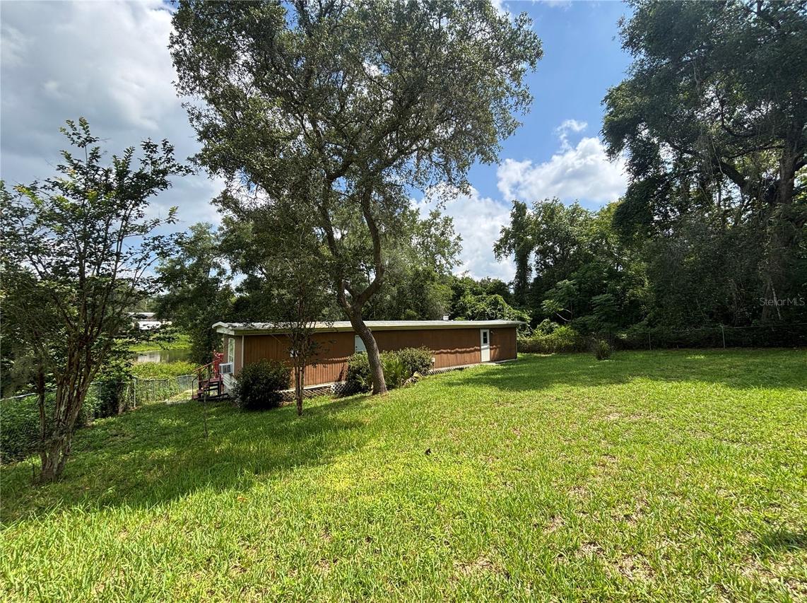18225 SE 22nd Pl., Silver Springs, FL 34488