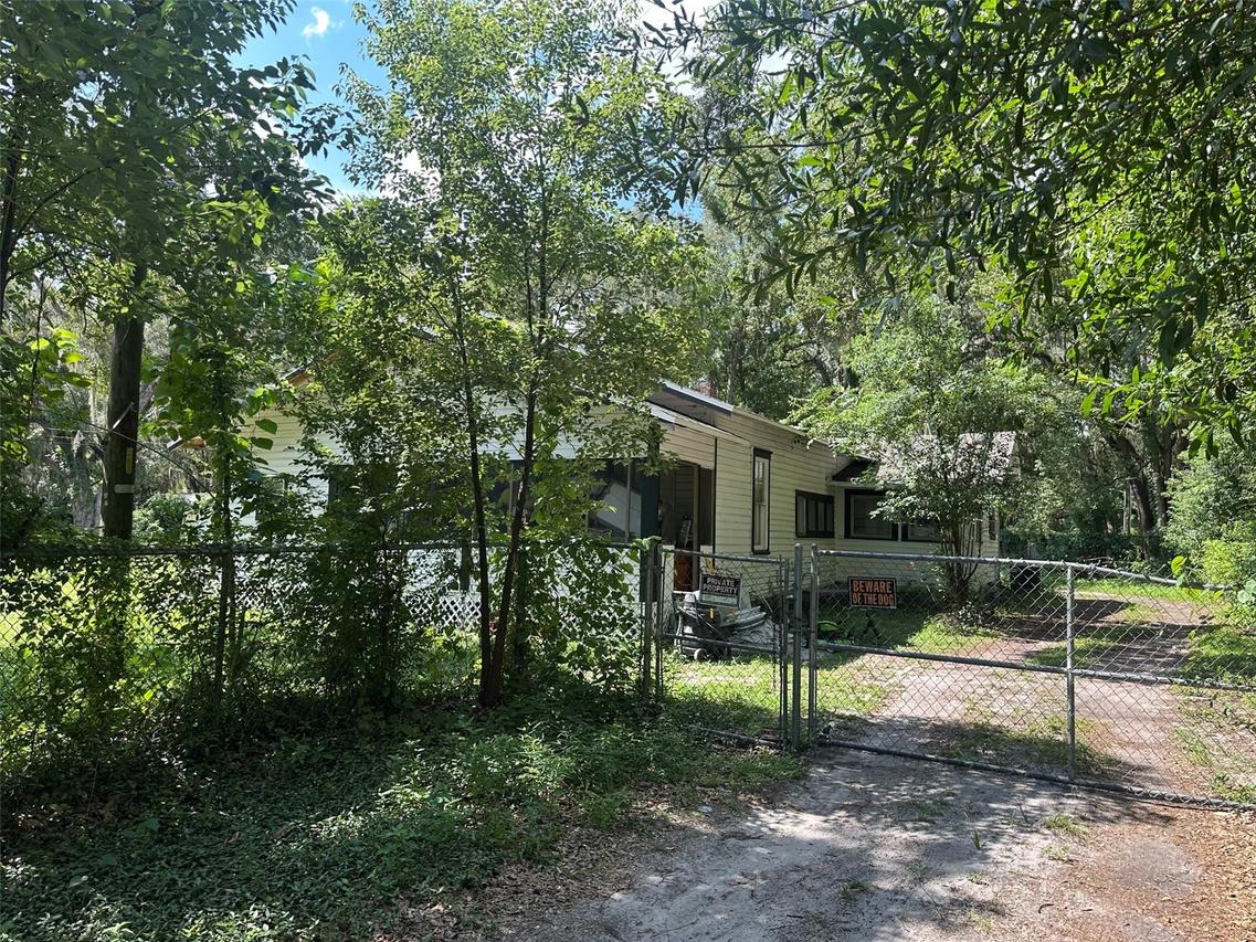 1802 E University Ave., Gainesville, FL 32641