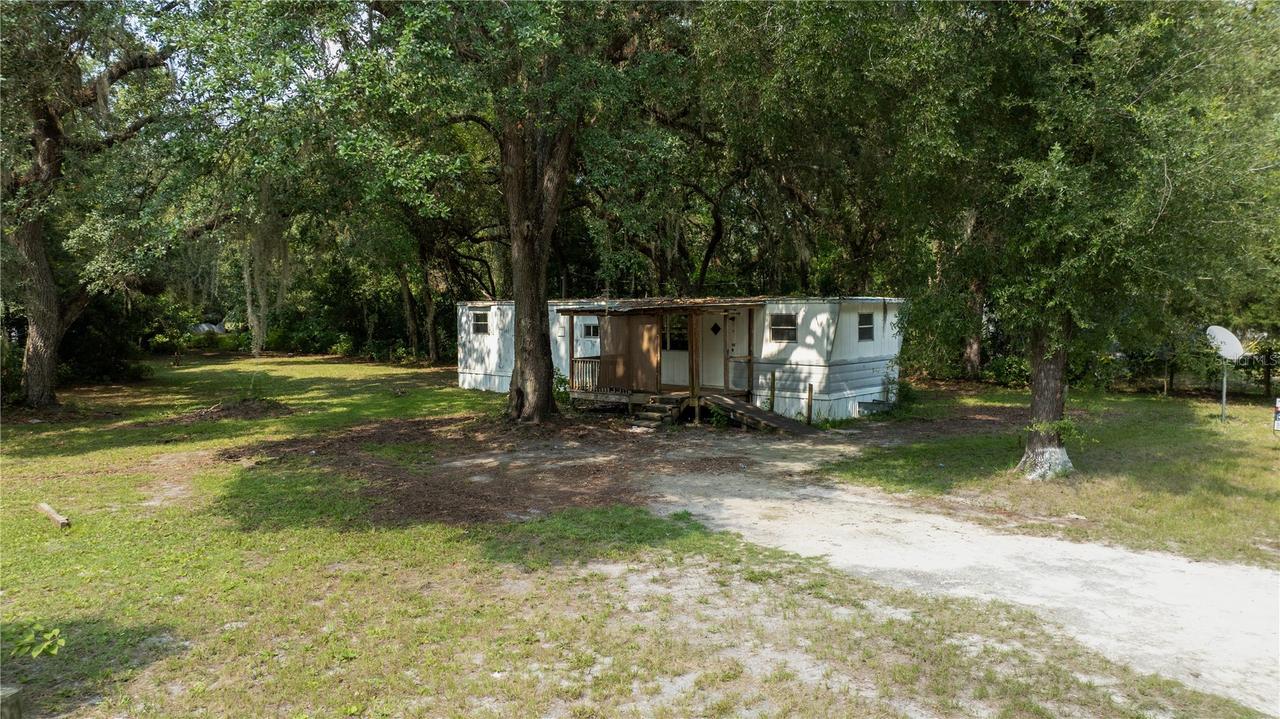 49 NE 472nd Ave., Old Town, FL 32680