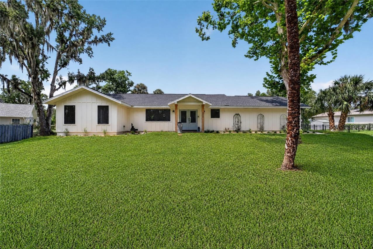 232 SE Kings Bay Dr, Crystal River, FL 34429